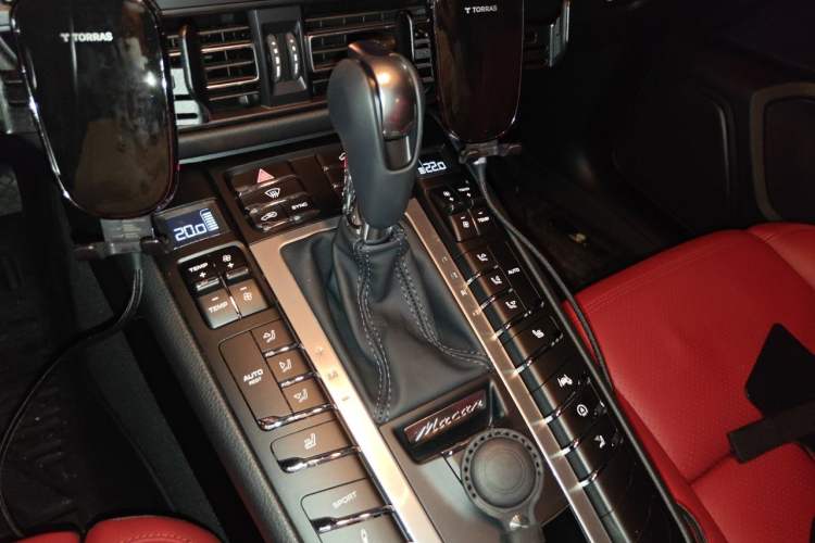 Used Porsche Macan 2021 Macan 2.0T Gear Lever