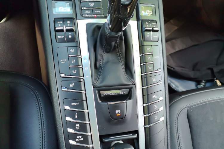 Used Porsche Macan 2021 Macan 2.0T Gear Lever