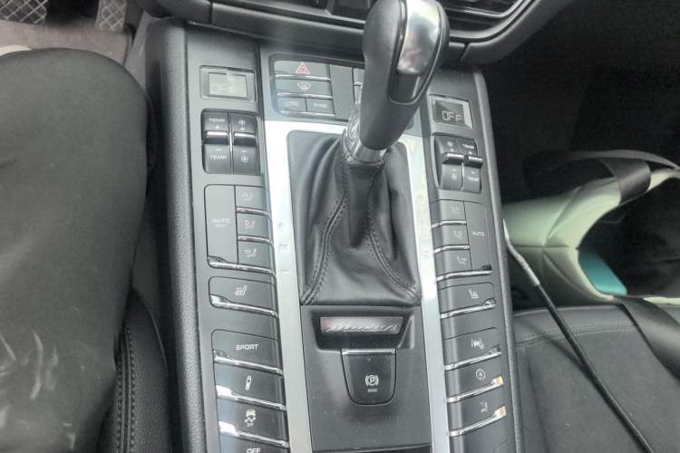 Used Porsche Macan 2021 Macan 2.0T Gear Lever