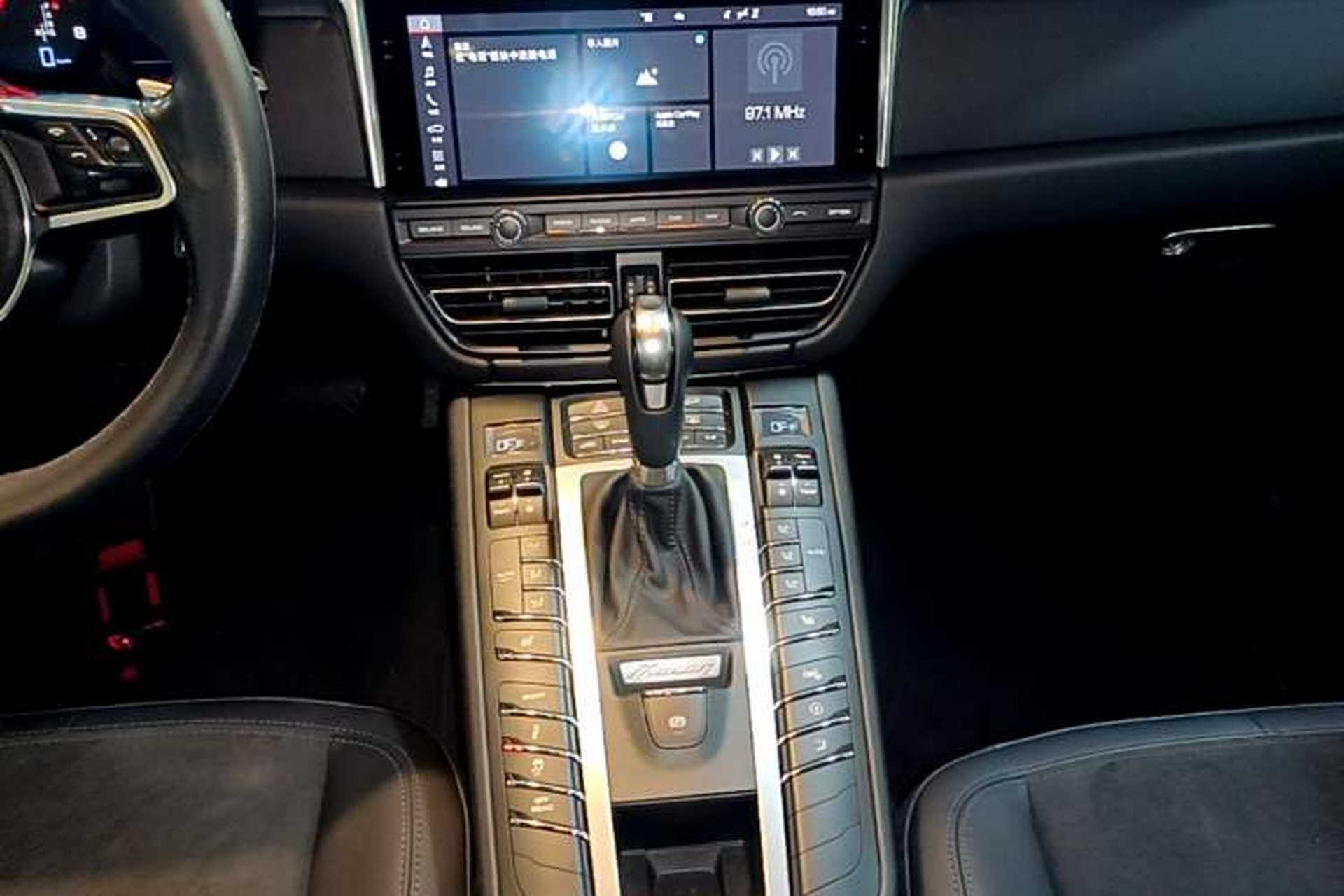 Used Porsche Macan 2021 Macan 2.0T Gear Lever