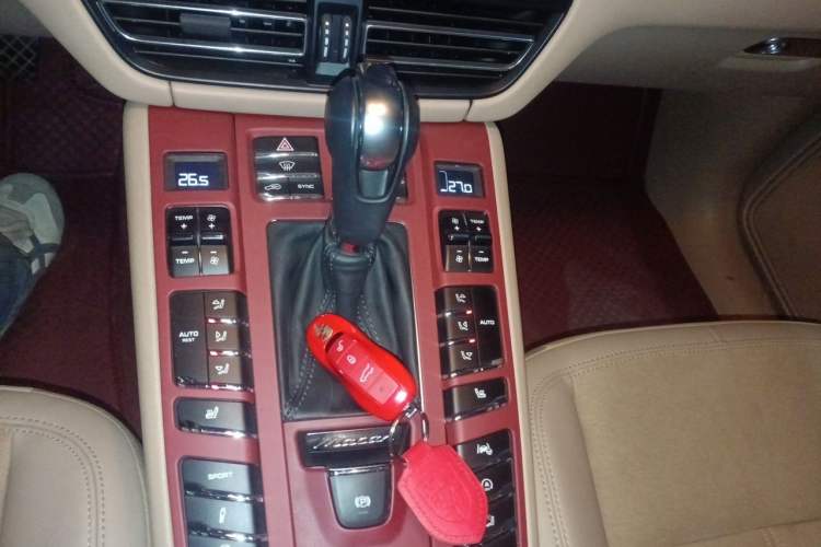 Used Porsche Macan 2021 Macan 2.0T Gear Lever