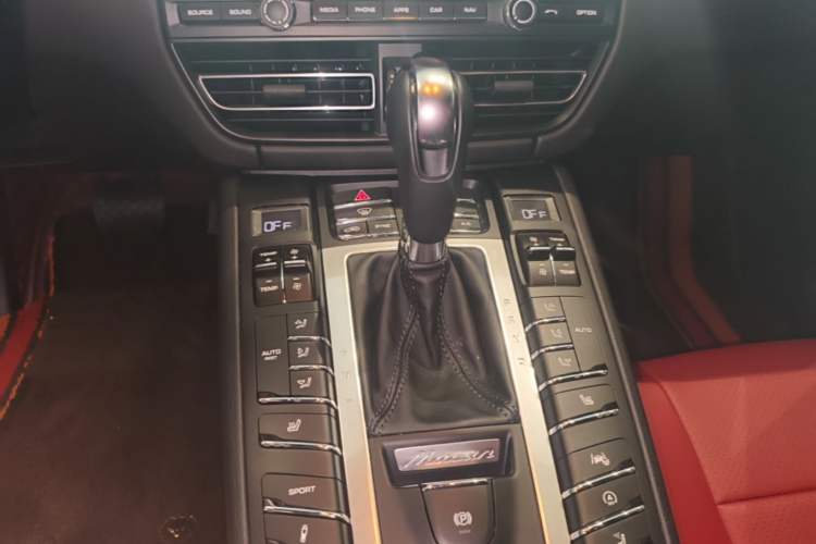 Used Porsche Macan 2021 Macan 2.0T Gear Lever