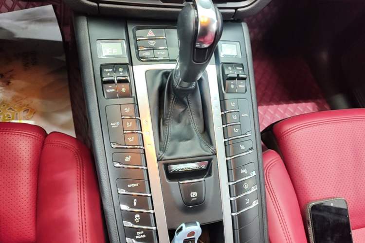 Used Porsche Macan 2021 Macan 2.0T Gear Lever