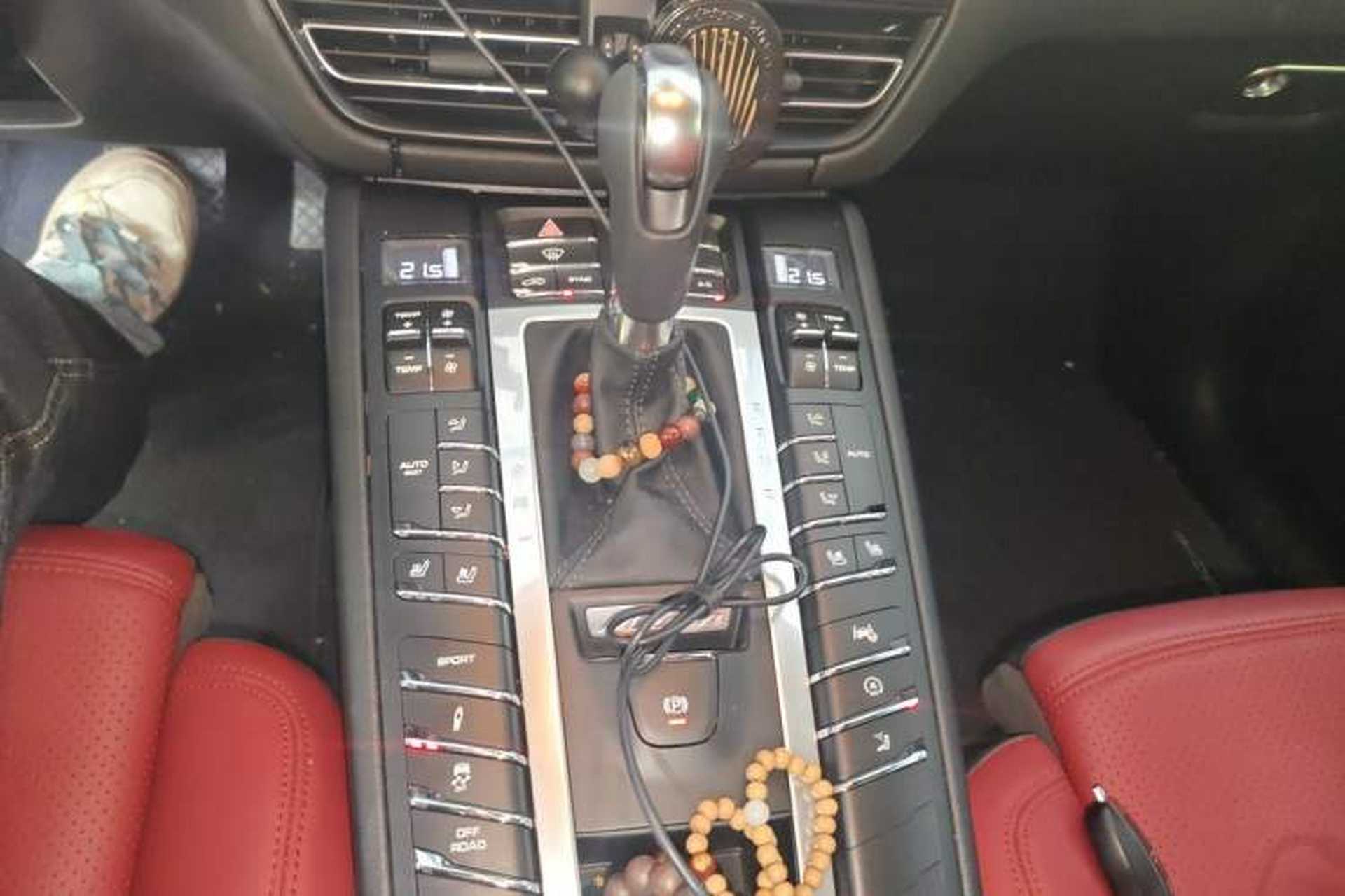 Used Porsche Macan 2021 Macan 2.0T Gear Lever