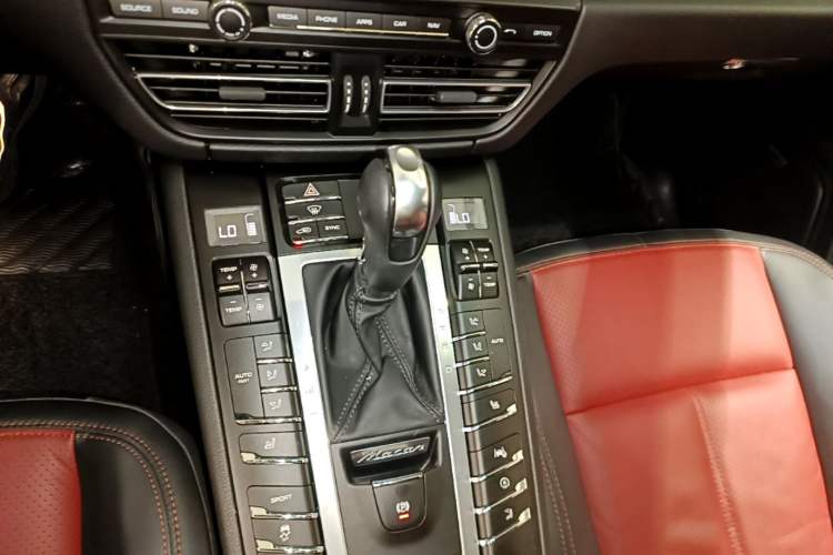 Used Porsche Macan 2021 Macan 2.0T Gear Lever