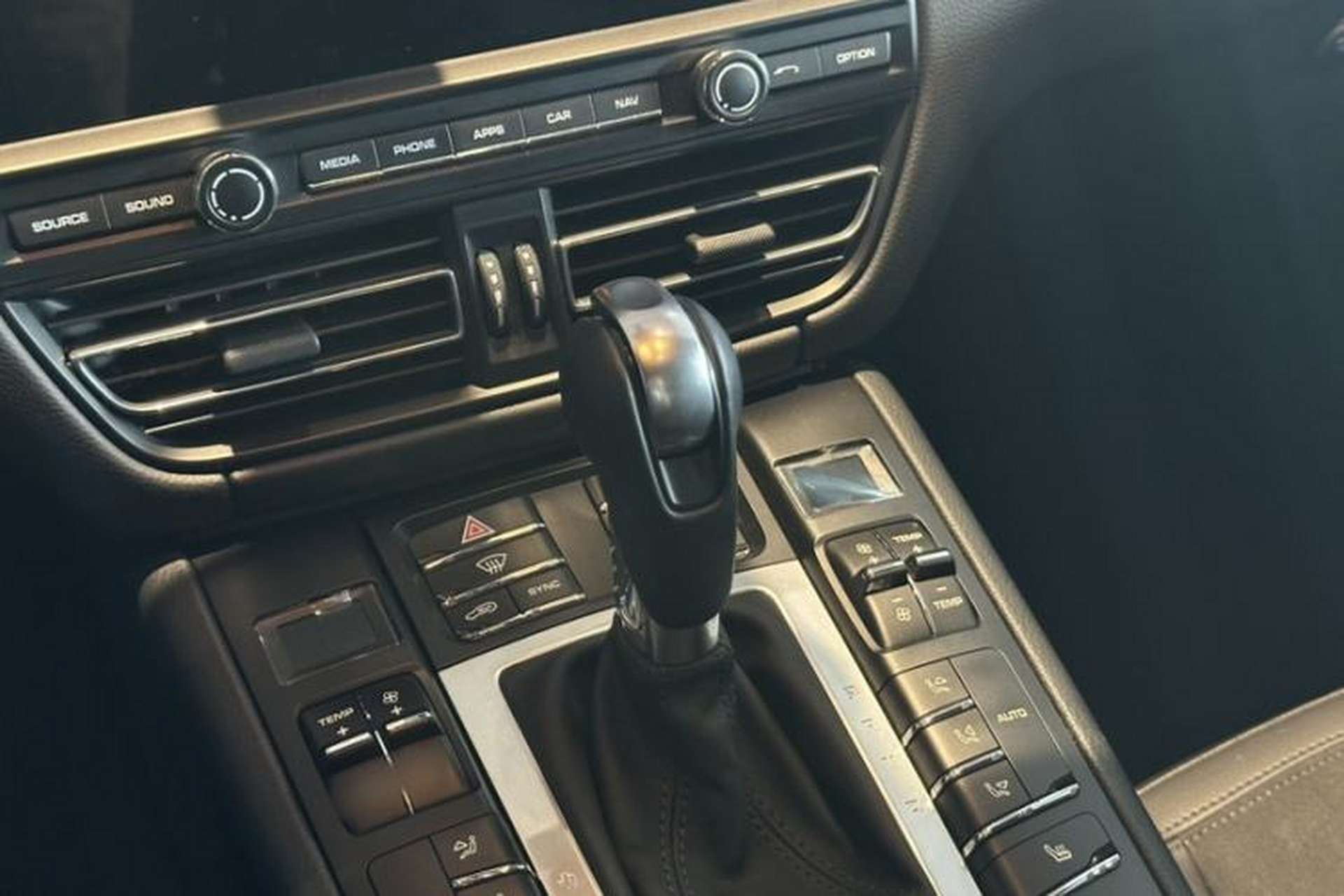 Used Porsche Macan 2021 Macan 2.0T Gear Lever