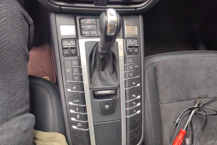 Used Porsche Macan 2021 Macan 2.0T Gear Lever
