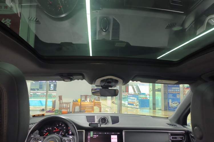 Used Porsche Macan 2021 Macan 2.0T Headliner