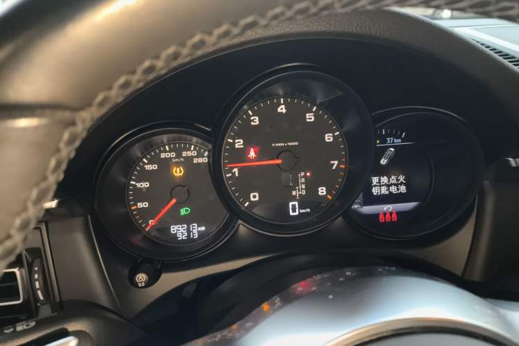 Used Porsche Macan 2021 Macan 2.0T Instrument Cluster
