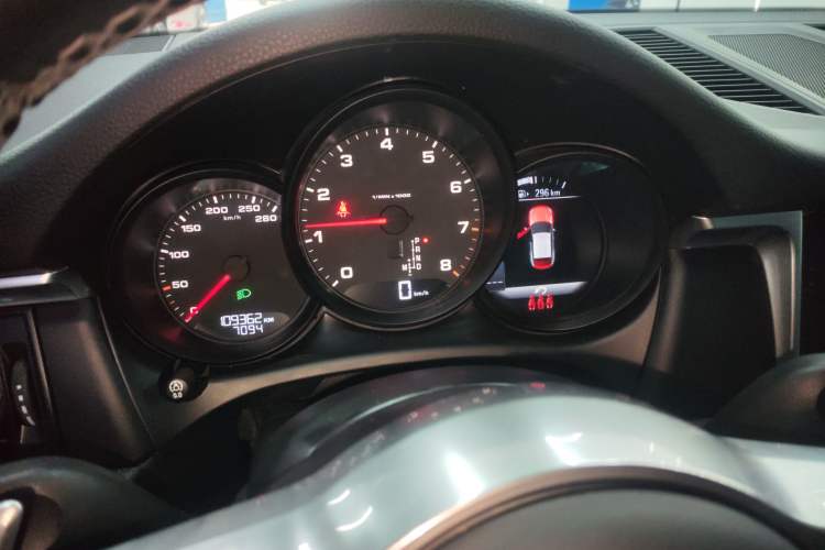 Used Porsche Macan 2021 Macan 2.0T Instrument Cluster