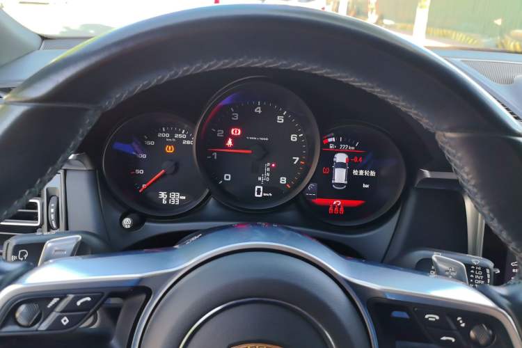 Used Porsche Macan 2021 Macan 2.0T Instrument Cluster