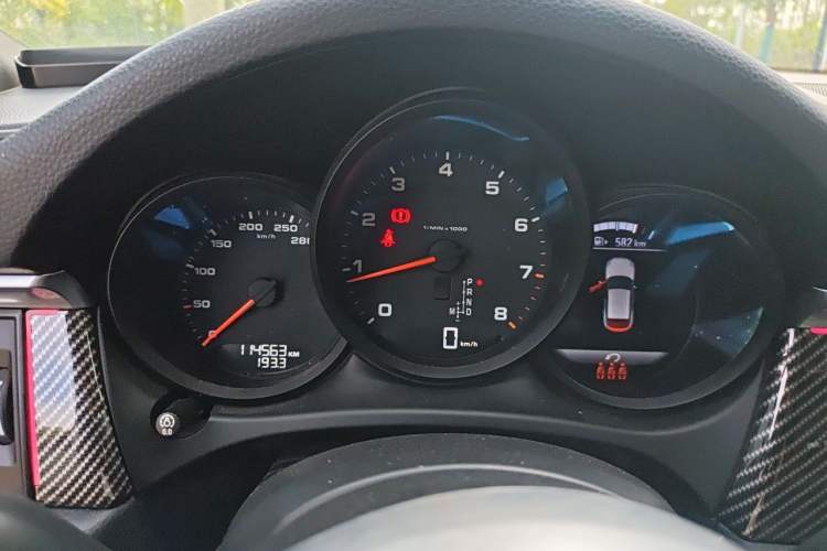 Used Porsche Macan 2021 Macan 2.0T Instrument Cluster