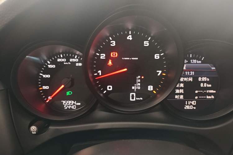 Used Porsche Macan 2021 Macan 2.0T Instrument Cluster