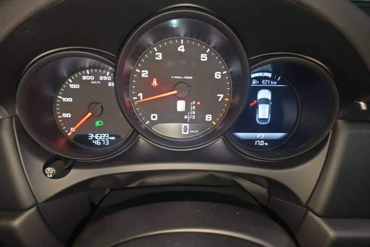 Used Porsche Macan 2021 Macan 2.0T Instrument Cluster