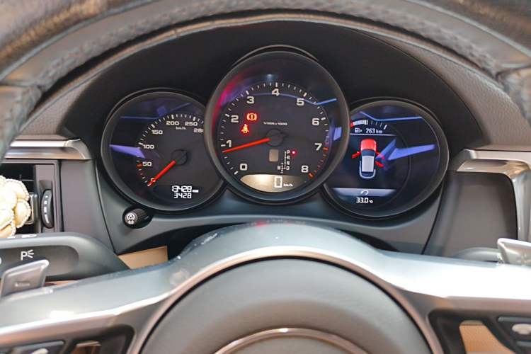 Used Porsche Macan 2021 Macan 2.0T Instrument Cluster