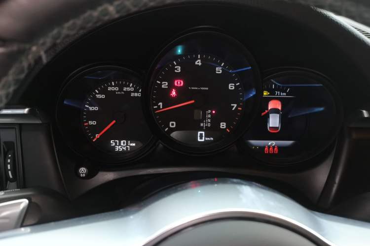 Used Porsche Macan 2021 Macan 2.0T Instrument Cluster
