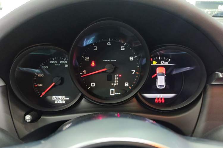 Used Porsche Macan 2021 Macan 2.0T Instrument Cluster