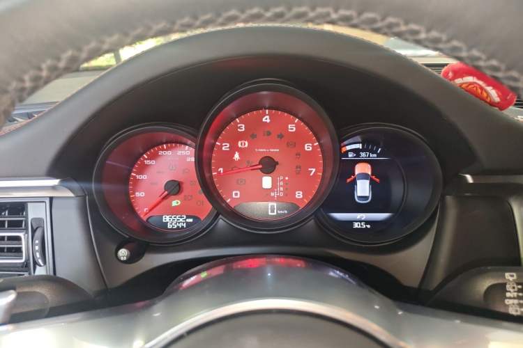 Used Porsche Macan 2021 Macan 2.0T Instrument Cluster