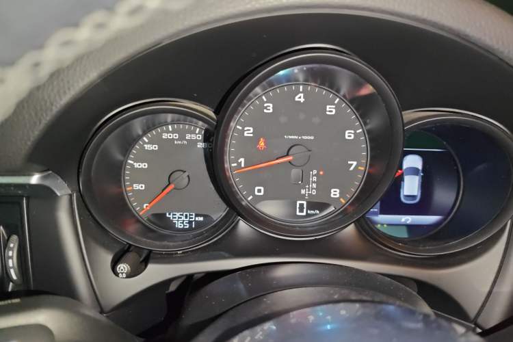 Used Porsche Macan 2021 Macan 2.0T Instrument Cluster