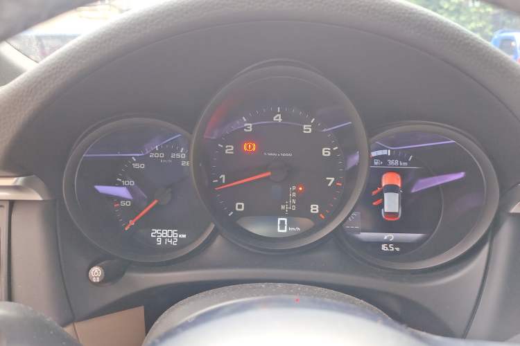 Used Porsche Macan 2021 Macan 2.0T Instrument Cluster