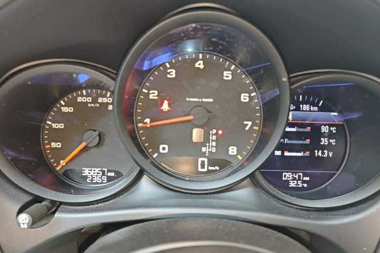 Used Porsche Macan 2021 Macan 2.0T Instrument Cluster