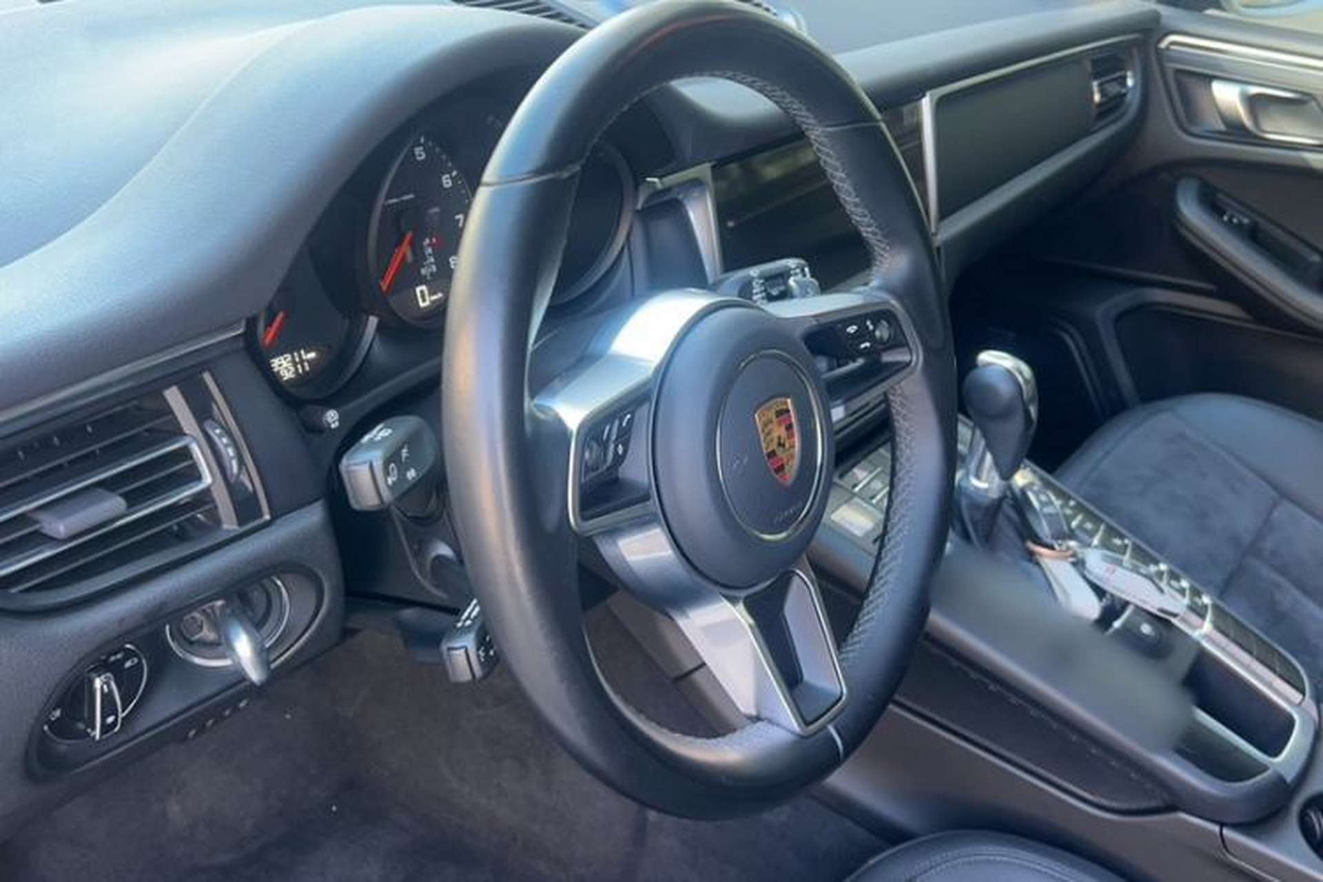 Used Porsche Macan 2021 Macan 2.0T Interior 1