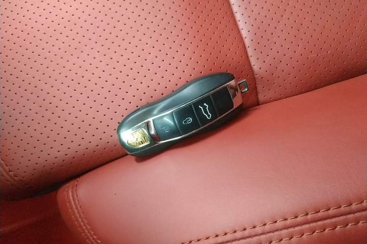 Used Porsche Macan 2021 Macan 2.0T Interior 1