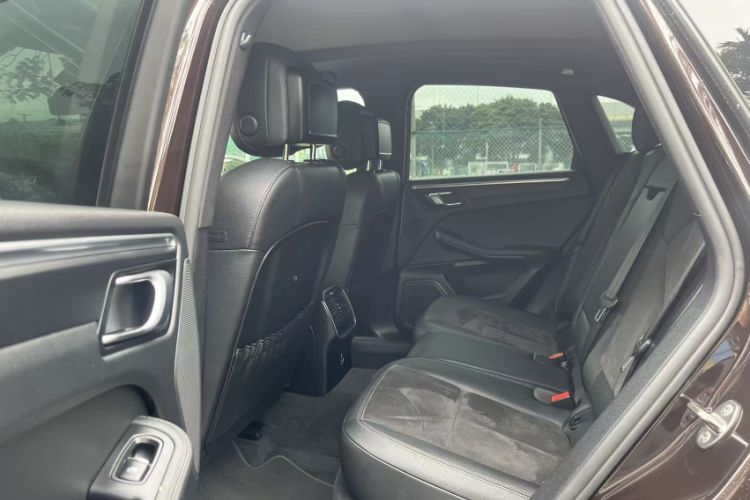 Used Porsche Macan 2021 Macan 2.0T Interior 2