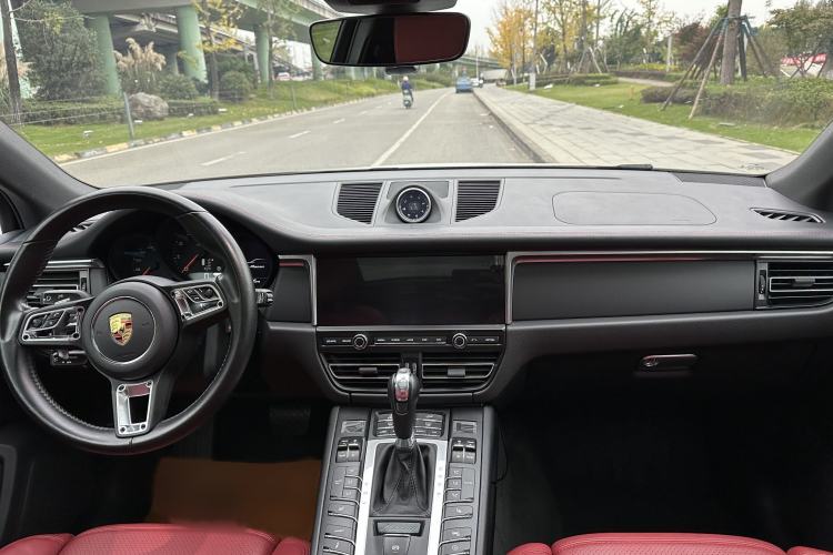 Used Porsche Macan 2021 Macan 2.0T Interior 2