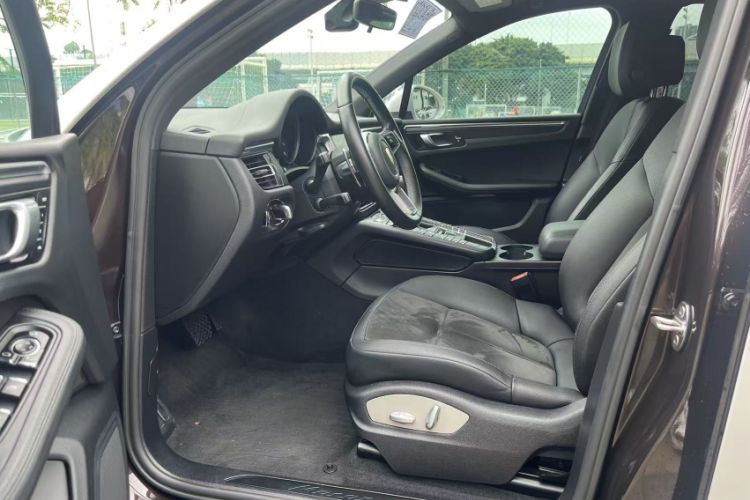 Used Porsche Macan 2021 Macan 2.0T Interior 3