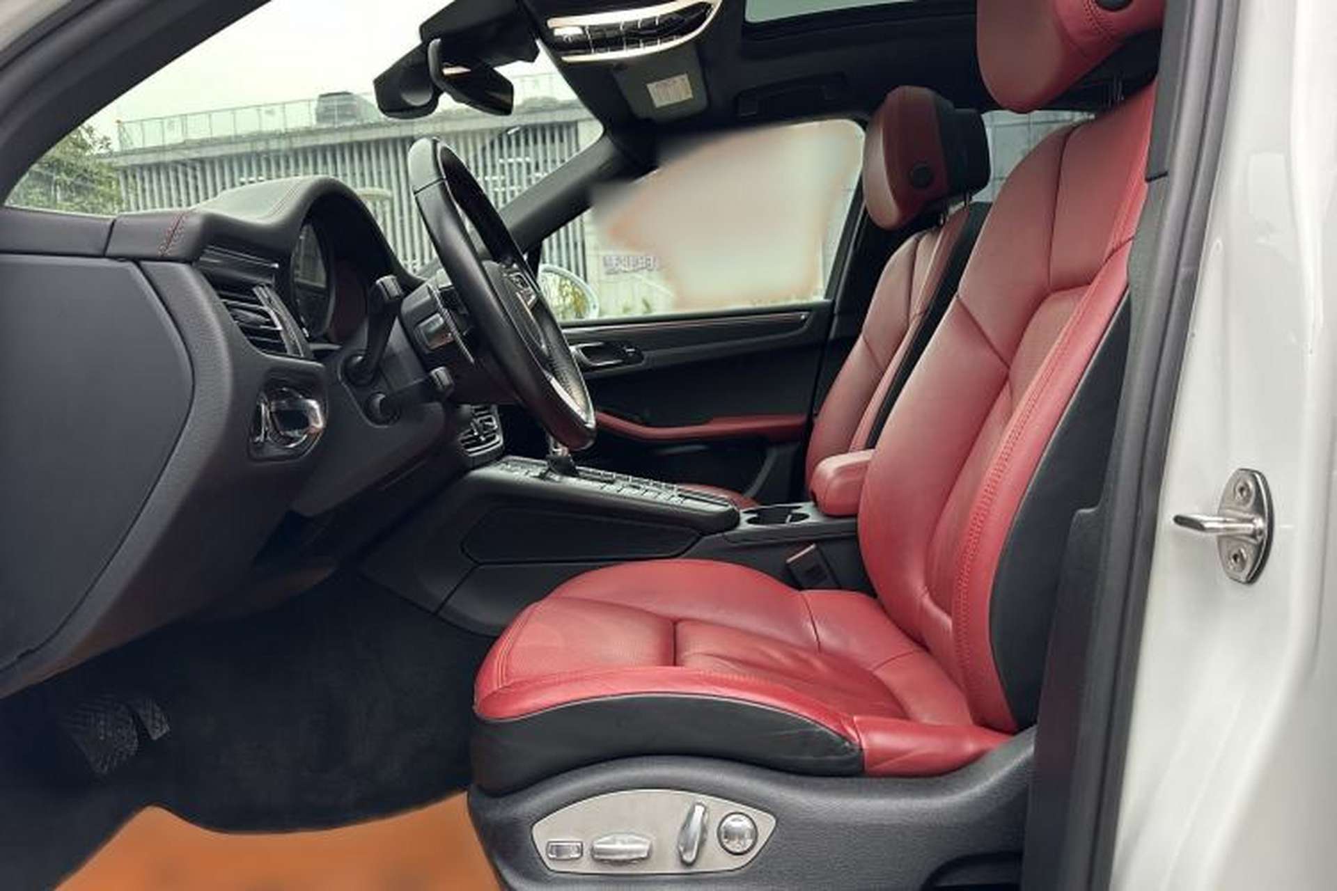 Used Porsche Macan 2021 Macan 2.0T Interior 3