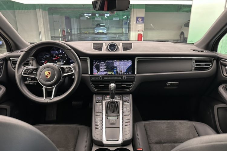 Used Porsche Macan 2021 Macan 2.0T Interior 3