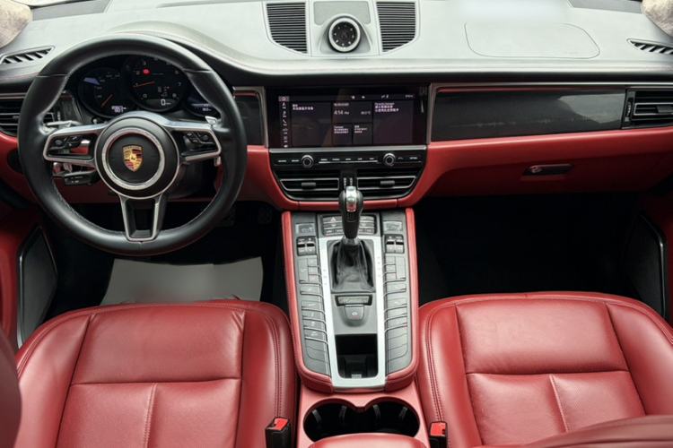 Used Porsche Macan 2021 Macan 2.0T Interior 4