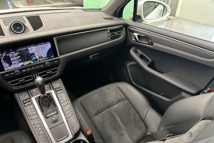 Used Porsche Macan 2021 Macan 2.0T Interior 7