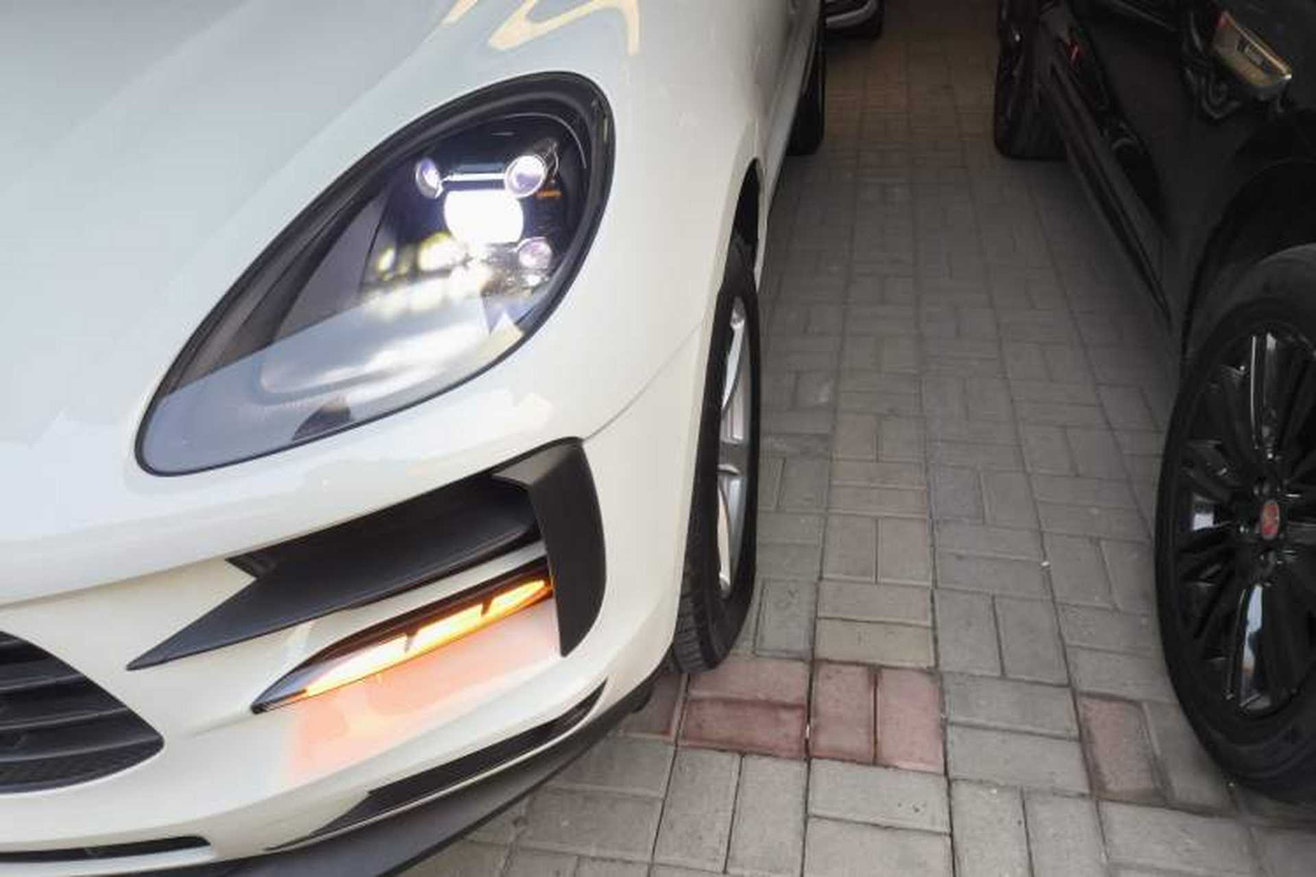 Used Porsche Macan 2021 Macan 2.0T Left Front Headlight