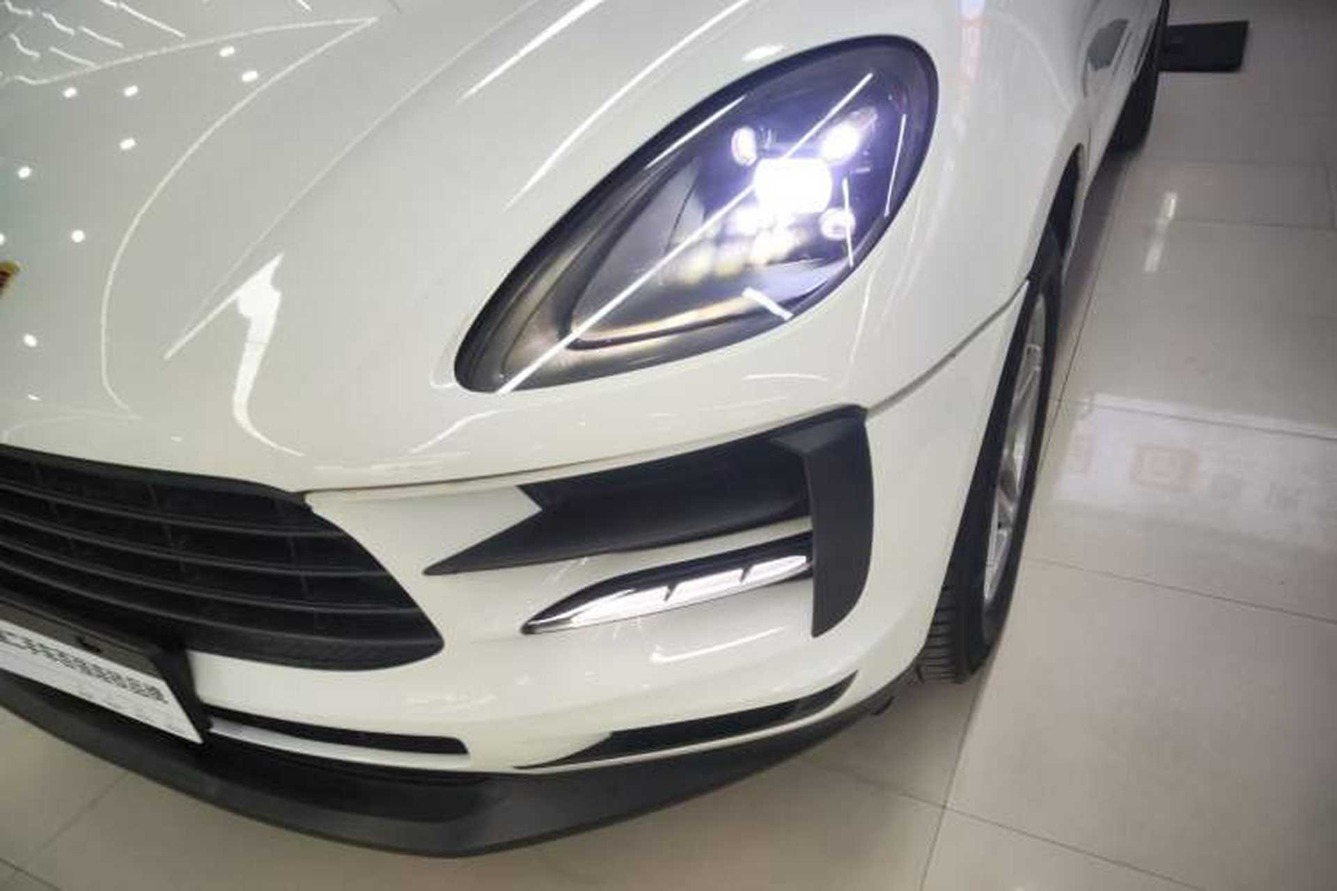 Used Porsche Macan 2021 Macan 2.0T Left Front Headlight
