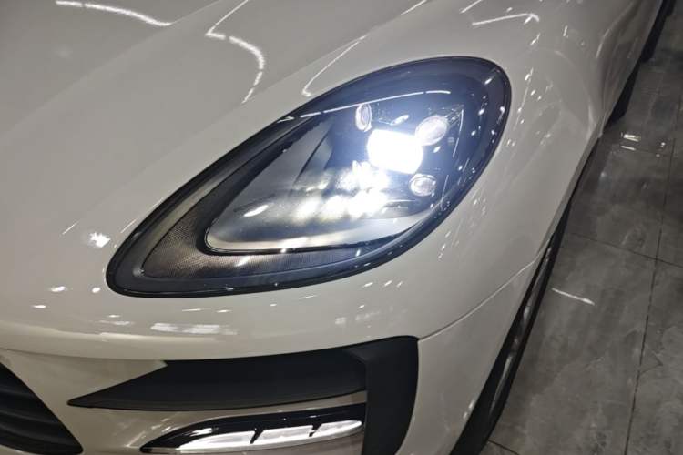 Used Porsche Macan 2021 Macan 2.0T Left Front Headlight
