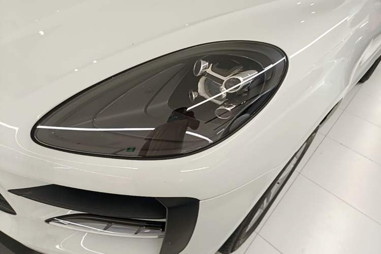 Used Porsche Macan 2021 Macan 2.0T Left Front Headlight
