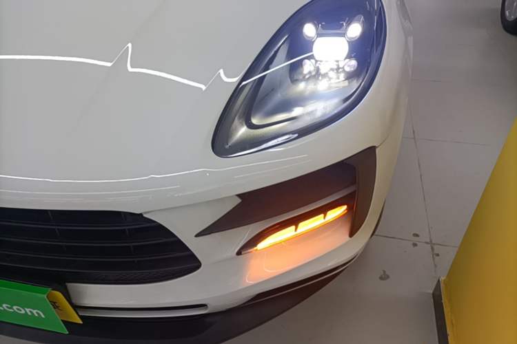 Used Porsche Macan 2021 Macan 2.0T Left Front Headlight