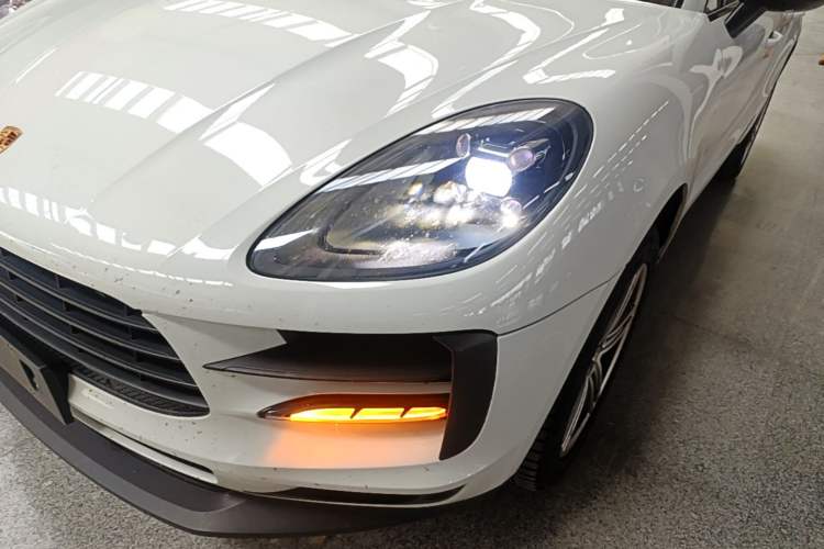 Used Porsche Macan 2021 Macan 2.0T Left Front Headlight