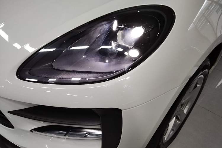 Used Porsche Macan 2021 Macan 2.0T Left Front Headlight
