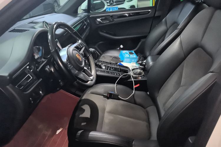 Used Porsche Macan 2021 Macan S 3.0T Left Front Seat