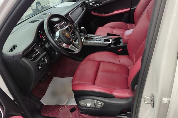 Used Porsche Macan 2021 Macan 2.0T Left Front Seat