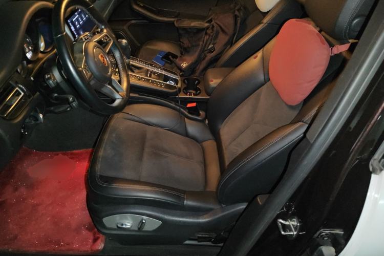 Used Porsche Macan 2021 Macan 2.0T Left Front Seat