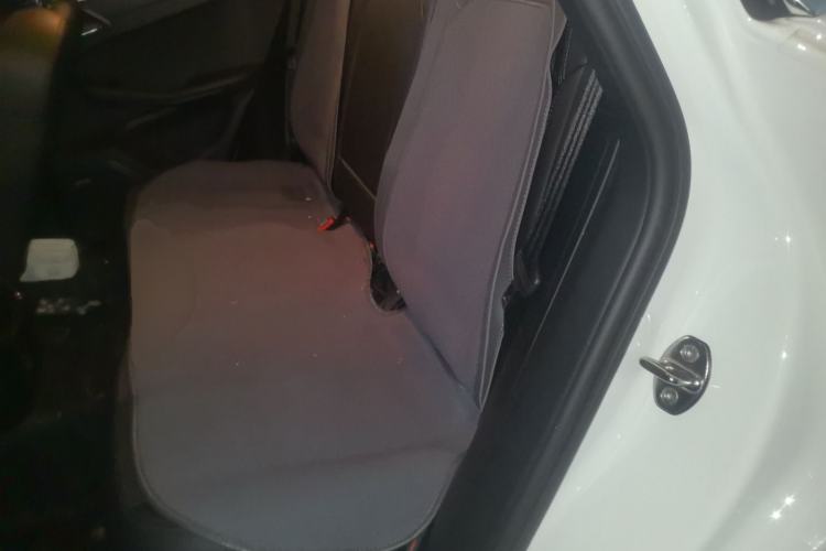 Used Porsche Macan 2021 Macan 2.0T Left Rear Seat