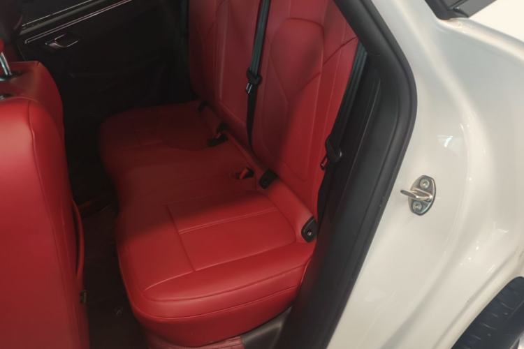 Used Porsche Macan 2021 Macan 2.0T Left Rear Seat