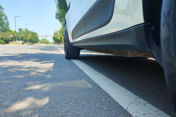Used Porsche Macan 2021 Macan 2.0T Left Side Sill