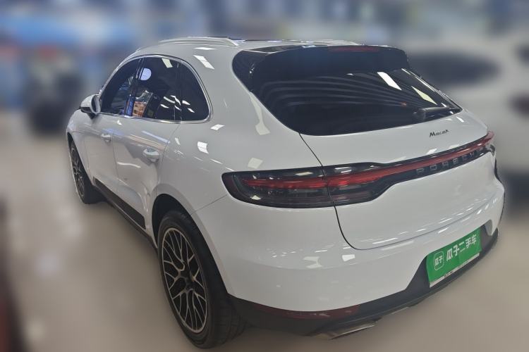 Used Porsche Macan 2021 Macan 2.0T Rear Left 45 Deg