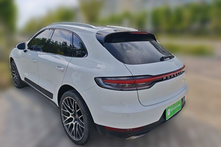 Used Porsche Macan 2021 Macan 2.0T Rear Left 45 Deg