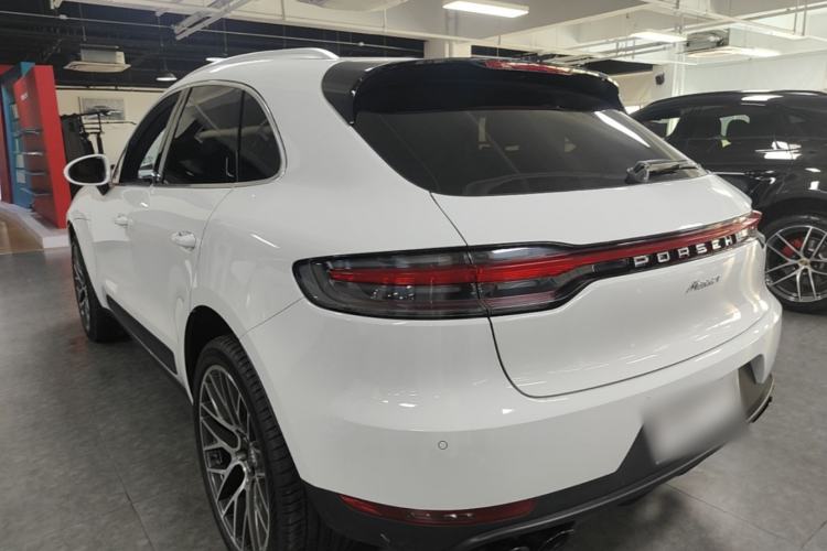 Used Porsche Macan 2021 Macan 2.0T Rear Left 45 Deg